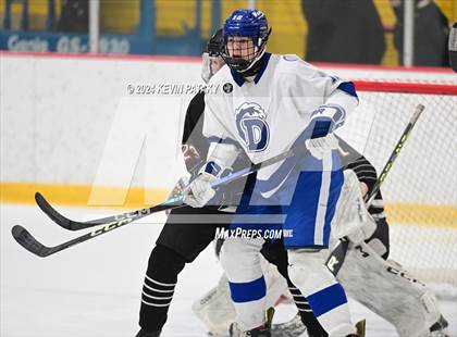 Thumbnail 2 in Ridgefield vs. Darien (CIAC DI Quarterfinal) photogallery.