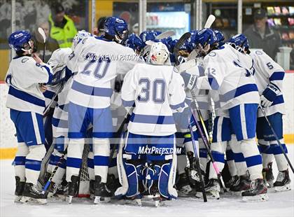 Thumbnail 2 in Ridgefield vs. Darien (CIAC DI Quarterfinal) photogallery.