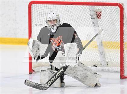 Thumbnail 3 in Ridgefield vs. Darien (CIAC DI Quarterfinal) photogallery.