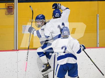 Thumbnail 3 in Ridgefield vs. Darien (CIAC DI Quarterfinal) photogallery.
