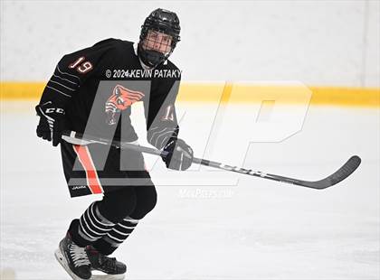 Thumbnail 2 in Ridgefield vs. Darien (CIAC DI Quarterfinal) photogallery.
