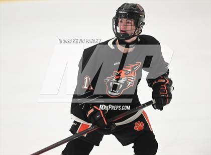 Thumbnail 2 in Ridgefield vs. Darien (CIAC DI Quarterfinal) photogallery.