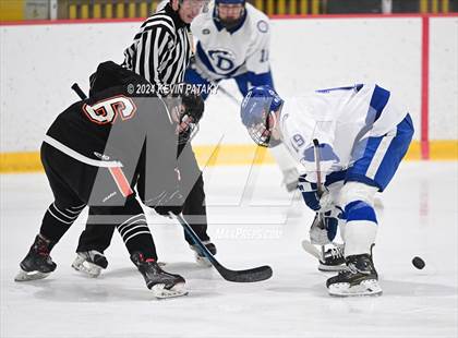 Thumbnail 3 in Ridgefield vs. Darien (CIAC DI Quarterfinal) photogallery.