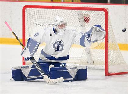 Thumbnail 1 in Ridgefield vs. Darien (CIAC DI Quarterfinal) photogallery.