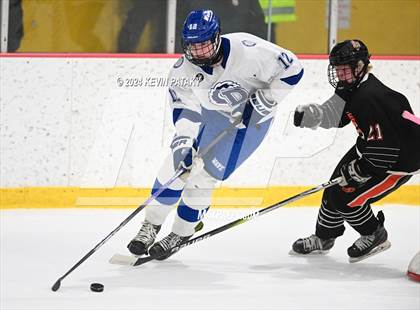 Thumbnail 3 in Ridgefield vs. Darien (CIAC DI Quarterfinal) photogallery.