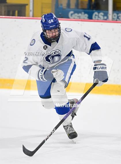 Thumbnail 2 in Ridgefield vs. Darien (CIAC DI Quarterfinal) photogallery.