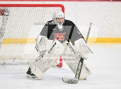 Thumbnail 2 in Ridgefield vs. Darien (CIAC DI Quarterfinal) photogallery.