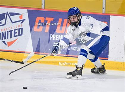 Thumbnail 3 in Ridgefield vs. Darien (CIAC DI Quarterfinal) photogallery.
