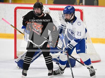 Thumbnail 3 in Ridgefield vs. Darien (CIAC DI Quarterfinal) photogallery.