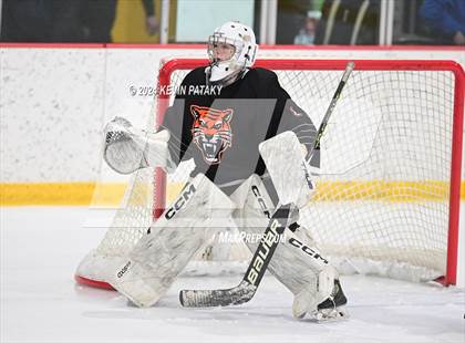 Thumbnail 3 in Ridgefield vs. Darien (CIAC DI Quarterfinal) photogallery.