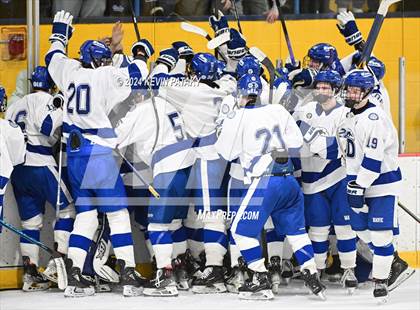 Thumbnail 3 in Ridgefield vs. Darien (CIAC DI Quarterfinal) photogallery.