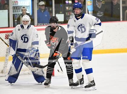 Thumbnail 2 in Ridgefield vs. Darien (CIAC DI Quarterfinal) photogallery.