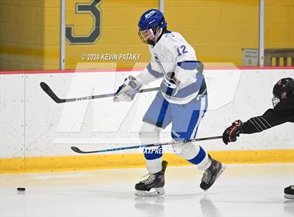 Thumbnail 3 in Ridgefield vs. Darien (CIAC DI Quarterfinal) photogallery.