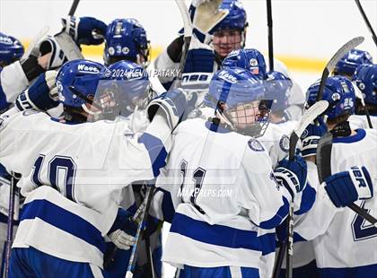 Thumbnail 3 in Ridgefield vs. Darien (CIAC DI Quarterfinal) photogallery.