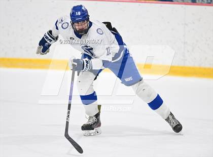 Thumbnail 1 in Ridgefield vs. Darien (CIAC DI Quarterfinal) photogallery.