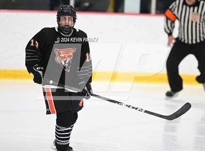 Thumbnail 2 in Ridgefield vs. Darien (CIAC DI Quarterfinal) photogallery.