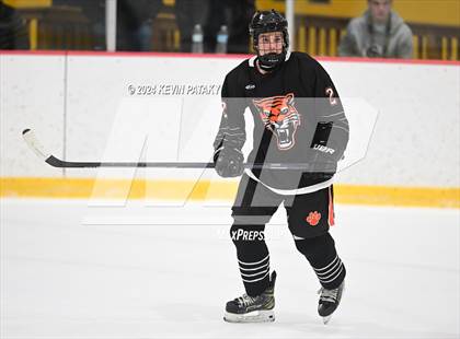 Thumbnail 1 in Ridgefield vs. Darien (CIAC DI Quarterfinal) photogallery.