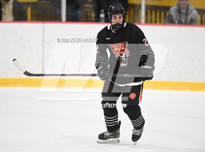 Thumbnail 2 in Ridgefield vs. Darien (CIAC DI Quarterfinal) photogallery.