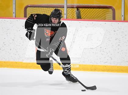 Thumbnail 2 in Ridgefield vs. Darien (CIAC DI Quarterfinal) photogallery.