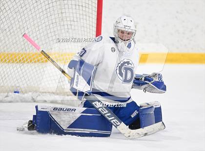 Thumbnail 3 in Ridgefield vs. Darien (CIAC DI Quarterfinal) photogallery.