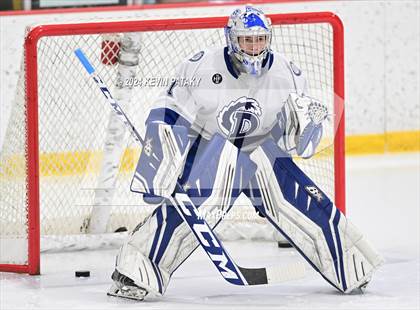Thumbnail 2 in Ridgefield vs. Darien (CIAC DI Quarterfinal) photogallery.