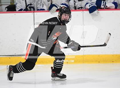 Thumbnail 3 in Ridgefield vs. Darien (CIAC DI Quarterfinal) photogallery.