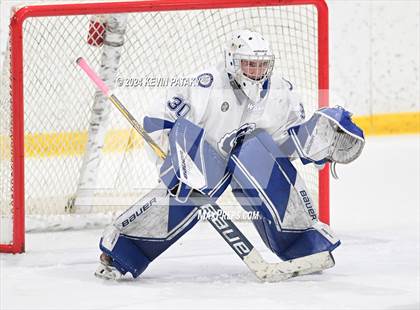 Thumbnail 2 in Ridgefield vs. Darien (CIAC DI Quarterfinal) photogallery.