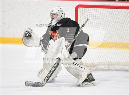 Thumbnail 3 in Ridgefield vs. Darien (CIAC DI Quarterfinal) photogallery.