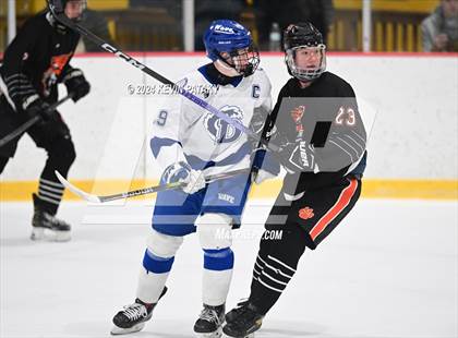 Thumbnail 2 in Ridgefield vs. Darien (CIAC DI Quarterfinal) photogallery.