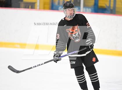 Thumbnail 3 in Ridgefield vs. Darien (CIAC DI Quarterfinal) photogallery.