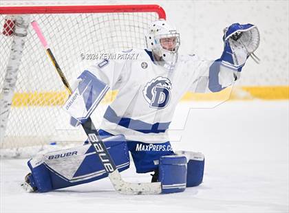 Thumbnail 3 in Ridgefield vs. Darien (CIAC DI Quarterfinal) photogallery.