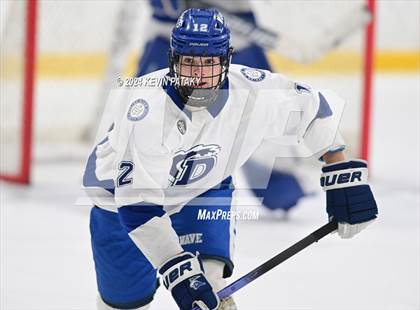 Thumbnail 3 in Ridgefield vs. Darien (CIAC DI Quarterfinal) photogallery.