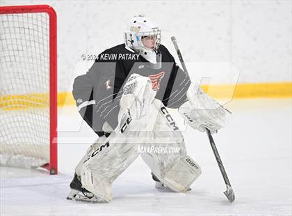 Thumbnail 2 in Ridgefield vs. Darien (CIAC DI Quarterfinal) photogallery.