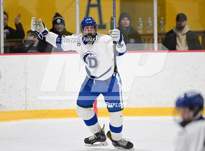 Thumbnail 2 in Ridgefield vs. Darien (CIAC DI Quarterfinal) photogallery.