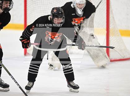 Thumbnail 2 in Ridgefield vs. Darien (CIAC DI Quarterfinal) photogallery.
