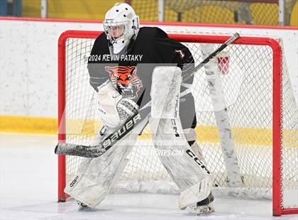 Thumbnail 2 in Ridgefield vs. Darien (CIAC DI Quarterfinal) photogallery.