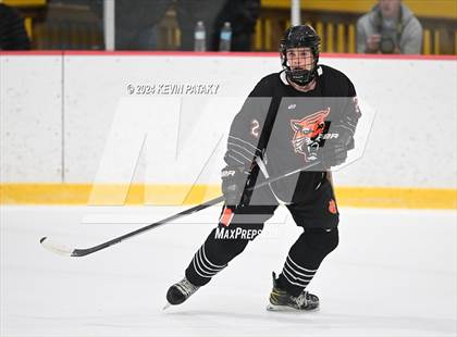 Thumbnail 3 in Ridgefield vs. Darien (CIAC DI Quarterfinal) photogallery.