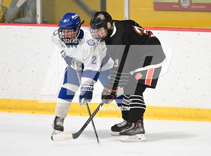 Thumbnail 3 in Ridgefield vs. Darien (CIAC DI Quarterfinal) photogallery.