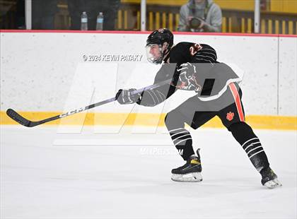 Thumbnail 3 in Ridgefield vs. Darien (CIAC DI Quarterfinal) photogallery.