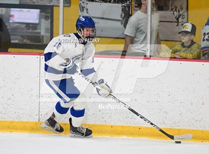Thumbnail 3 in Ridgefield vs. Darien (CIAC DI Quarterfinal) photogallery.