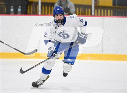 Thumbnail 3 in Ridgefield vs. Darien (CIAC DI Quarterfinal) photogallery.
