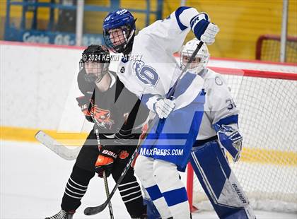 Thumbnail 3 in Ridgefield vs. Darien (CIAC DI Quarterfinal) photogallery.
