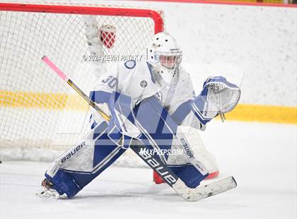 Thumbnail 1 in Ridgefield vs. Darien (CIAC DI Quarterfinal) photogallery.