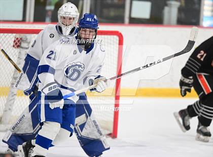 Thumbnail 1 in Ridgefield vs. Darien (CIAC DI Quarterfinal) photogallery.