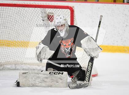 Thumbnail 3 in Ridgefield vs. Darien (CIAC DI Quarterfinal) photogallery.