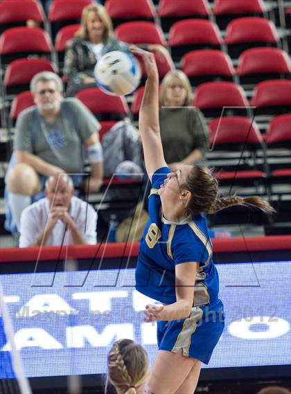 Thumbnail 2 in North Surry vs. South Granville (NCHSAA 2A Final) photogallery.