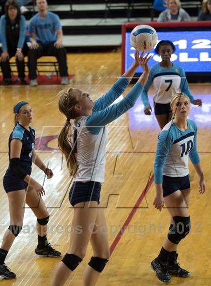 Thumbnail 1 in North Surry vs. South Granville (NCHSAA 2A Final) photogallery.
