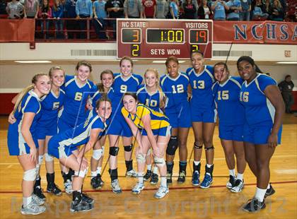 Thumbnail 1 in North Surry vs. South Granville (NCHSAA 2A Final) photogallery.