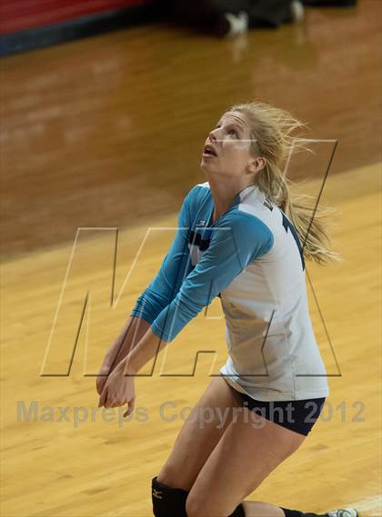 Thumbnail 3 in North Surry vs. South Granville (NCHSAA 2A Final) photogallery.