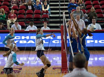 Thumbnail 3 in North Surry vs. South Granville (NCHSAA 2A Final) photogallery.